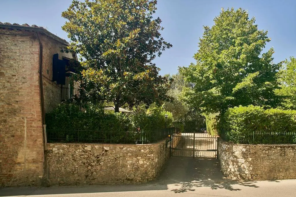 La Limonaia Country House Siena 0*,  Italy